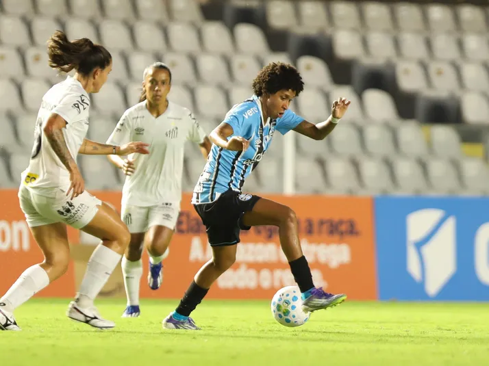 Santos vence o Grêmio por 2 a 1 pelo Brasileirão Feminino