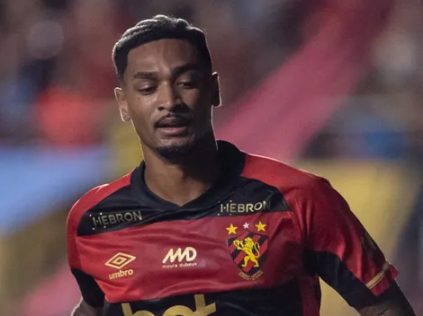 Derik Lacerda, alvo do Coritiba, irá jogar na Rússia