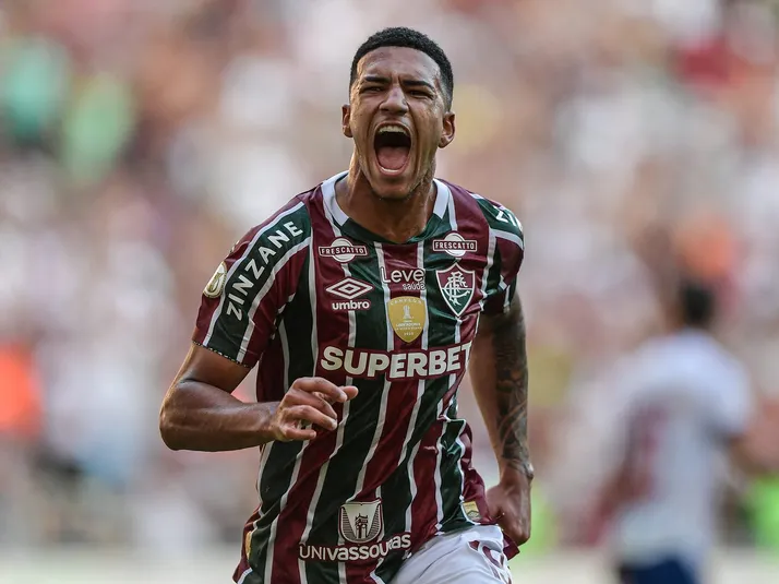Kauã Elias empolga torcida do Fluminense com postagem: "Saudade"