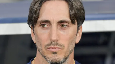 Luis Zubeldia tecnico do Fluminense durante partida contra o Botafogo no estadio Maracana pelo campeonato Brasileiro A 2026. Foto: Thiago Ribeiro/AGIF