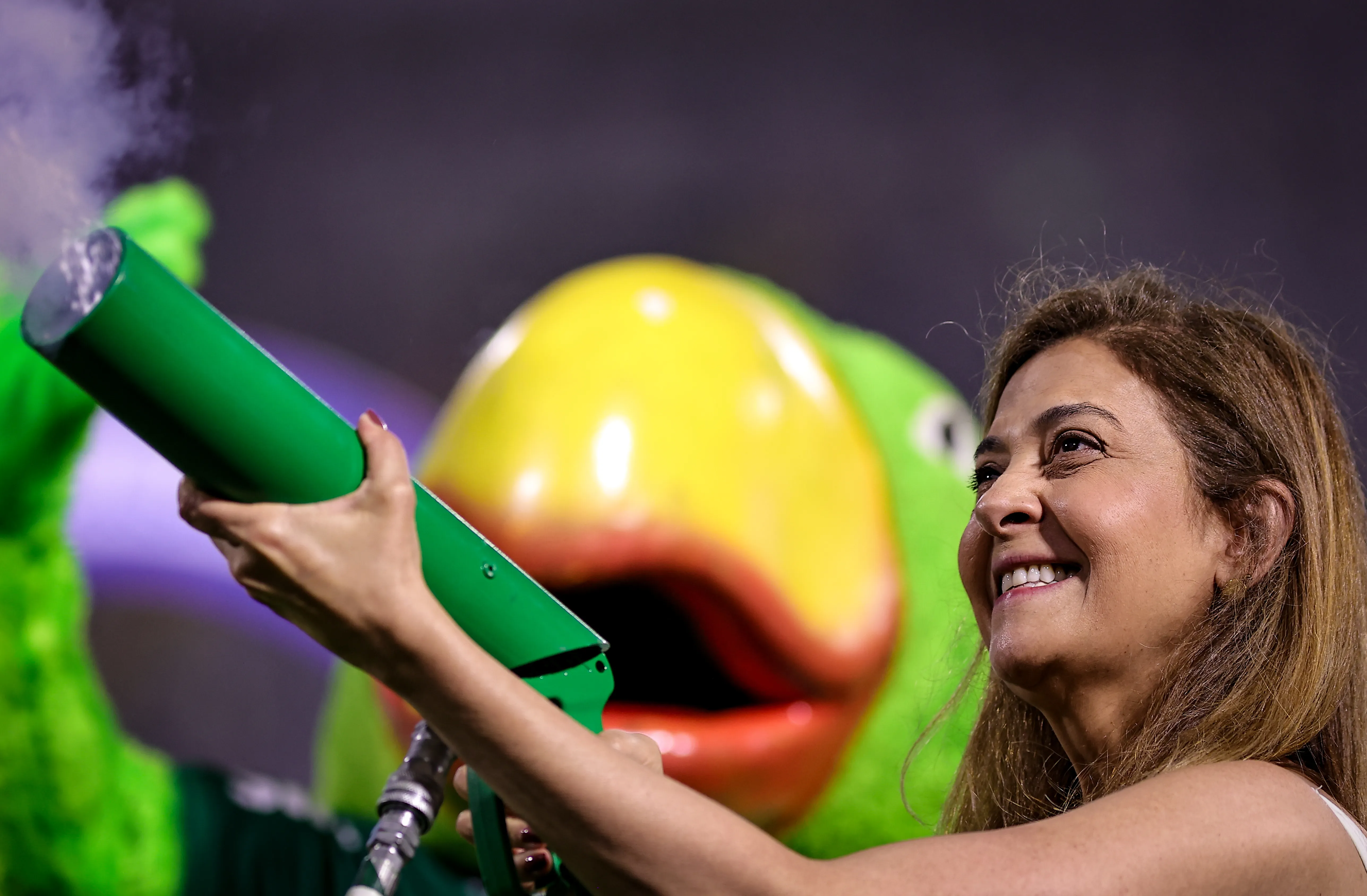 SP – BARUERI – 17/01/2026 – PAULISTA 2026, PALMEIRAS X MIRASSOL –  Leila Pereira presidente do Palmeiras durante partida contra o Mirassol no estadio Arena Barueri pelo campeonato Paulista 2026.    Foto: Fabio Giannelli/AGIF