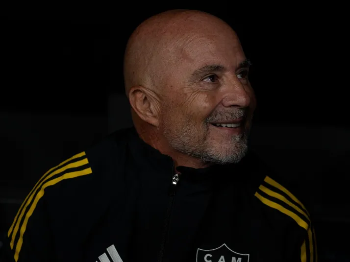 Rescisão no Atlético-MG aumenta fortuna de Sampaoli em indenizações