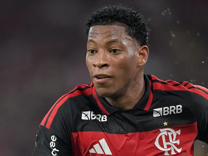 Suspenso, Plata desfalca o Flamengo contra o Lanús