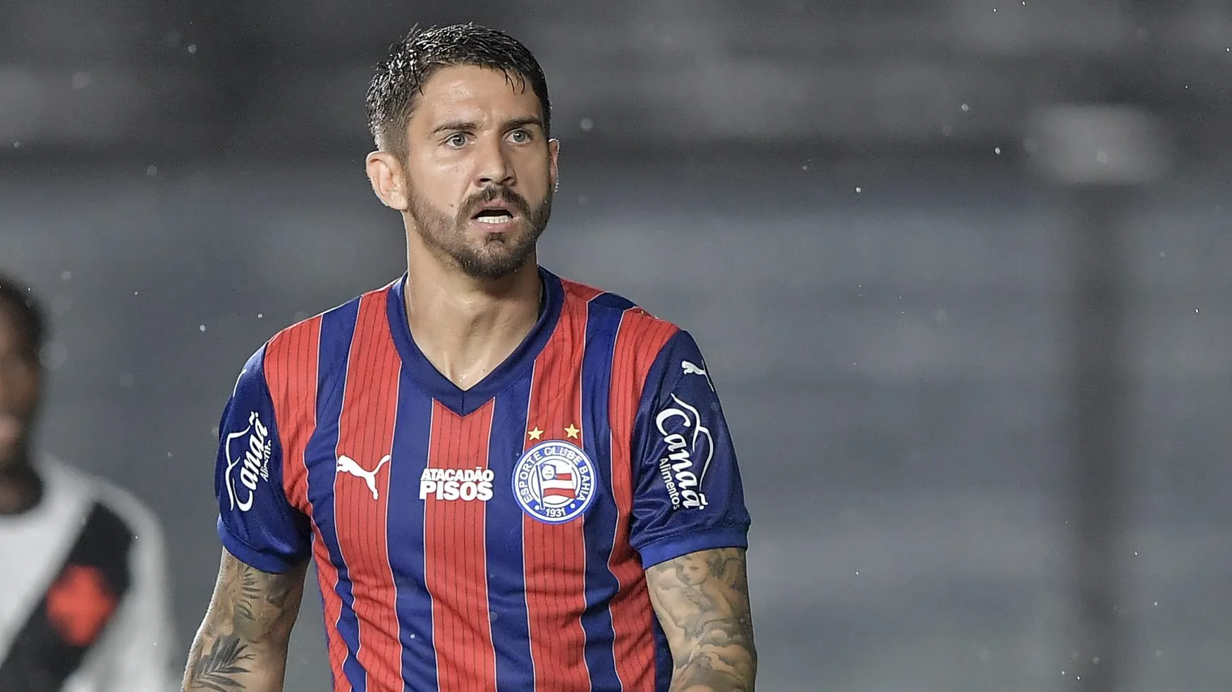 Everaldo em campo pelo Bahia. Foto: Thiago Ribeiro/AGIF