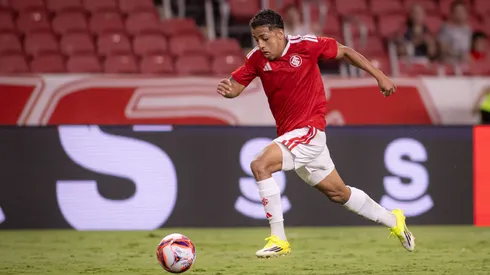 RS – PORTO ALEGRE – 08/02/2026 – GAUCHO 2026, INTERNACIONAL X SAO LUIZ-RS – Allex jogador do Internacional durante partida contra o Sao Luiz-RS no estadio Beira-Rio pelo campeonato Gaucho 2026. Foto: Maxi Franzoi/AGIF