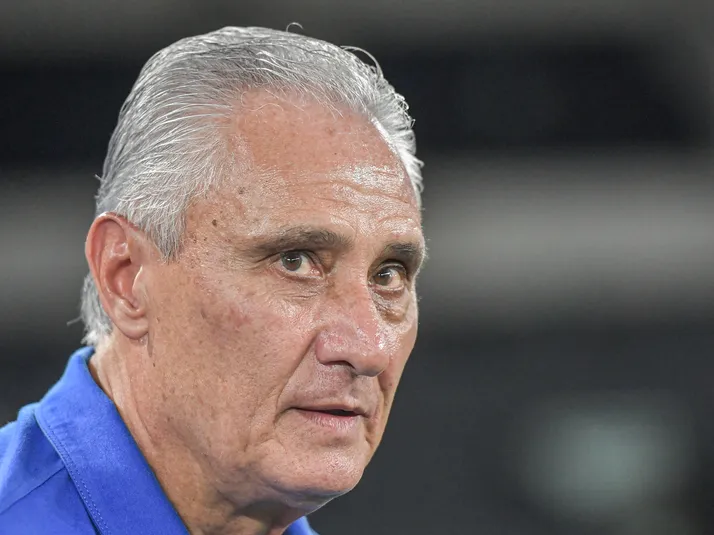 Tite tem lista de baixas no Cruzeiro por lesão e convoca crias da base