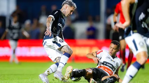 Diego Hernandez jogador do Remo durante partida contra o Athletic Club no estadio Baenao pelo campeonato Brasileiro B 2025. Foto: Fernando Torres/AGIF