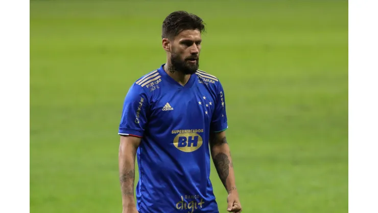 Rafael Sobis jogador do Cruzeiro durante partida contra o Guarani no estadio Mineirao pelo campeonato Brasileiro B 2021. Foto: Fernando Moreno/AGIF