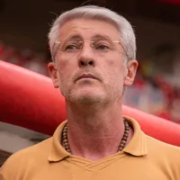 Odair segue com dúvidas para escalar Athletico-PR contra o Corinthians