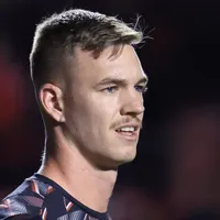 Young pode deixar o São Paulo e empresário desabafa