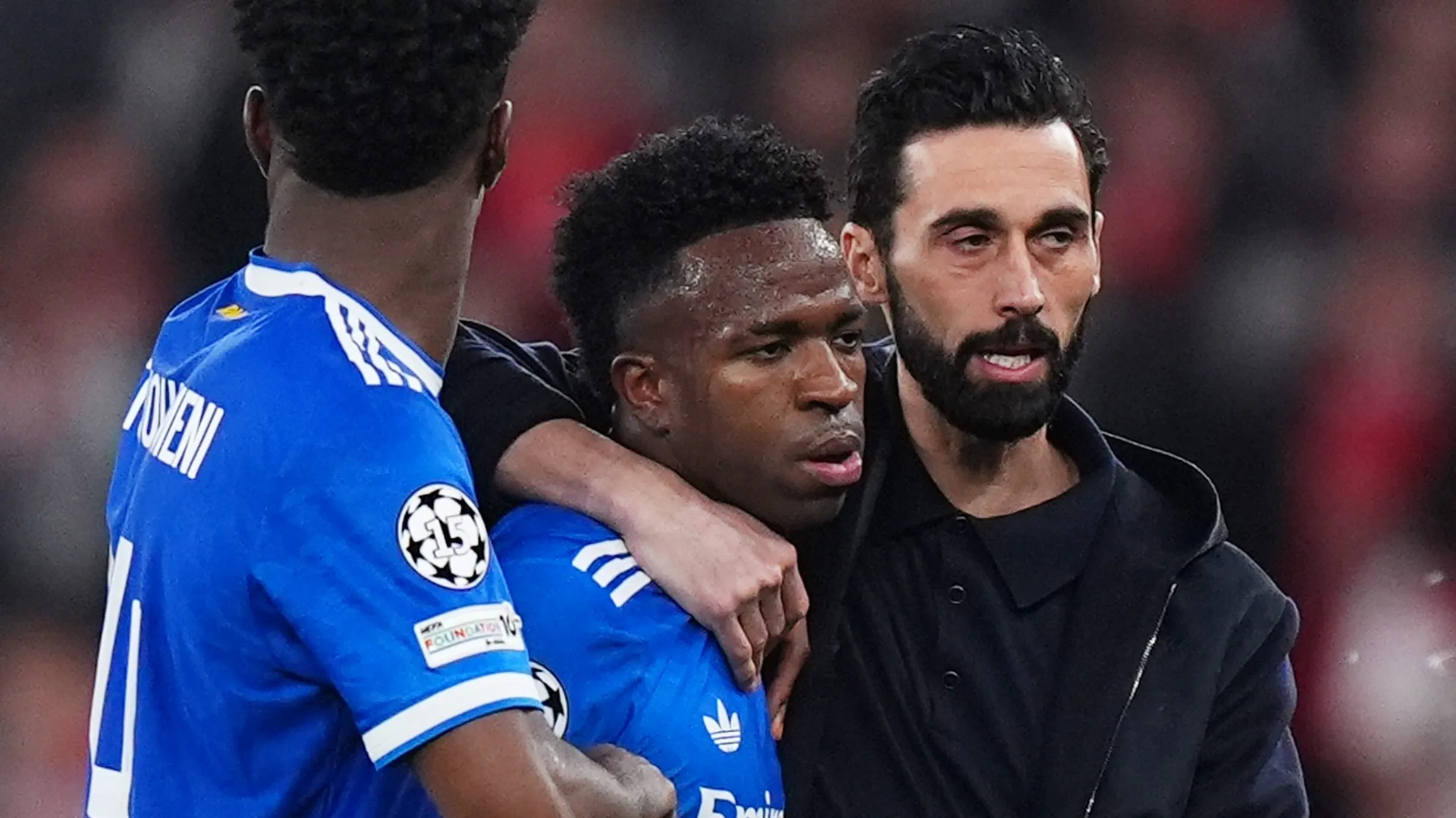 Vini Jr. em Benfica x Real Madrid. (Photo by Angel Martinez/Getty Images)