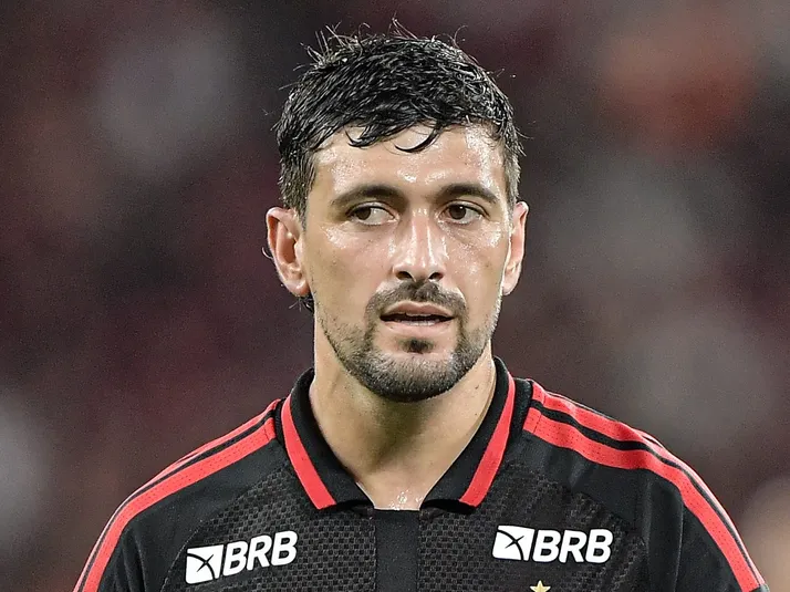 Arrascaeta projeta decisão da Recopa entre Flamengo e Lanús