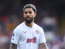 Douglas Luiz defende Philippe Coutinho após saída do Vasco