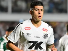 Adonís Frías avança em recuperação no Santos e deve retornar contra o Novorizontino