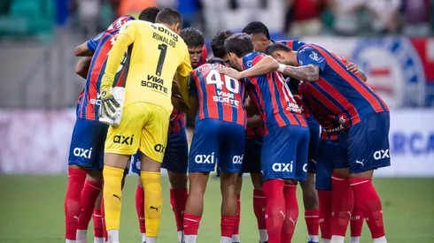 Jogadores do Bahia durante entrada em campo. Foto: Jhony Pinho/AGIF