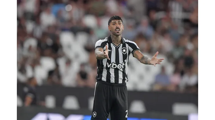 Barboza jogador do Botafogo durante partida contra o Flamengo no estadio Engenhao pelo campeonato Carioca 2026. Foto: Thiago Ribeiro/AGIF
