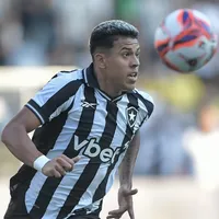 Matheus Martins é criticado pela torcida do Botafogo após derrota