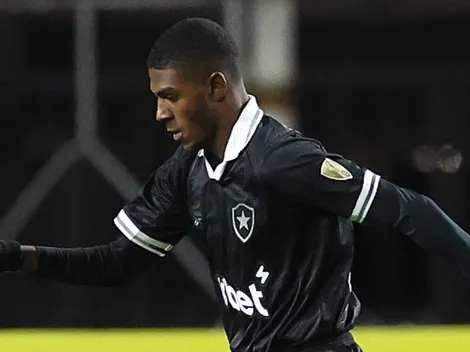 Wallace Davi estréia no Botafogo e divide opiniões