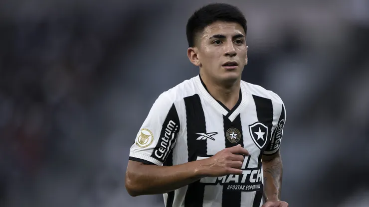 Thiago Almada jogador do Botafogo durante partida contra o Cuiaba no estadio Engenhao pelo campeonato Brasileiro A 2024.