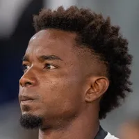 Thiago Mendes sofre lesão no joelho