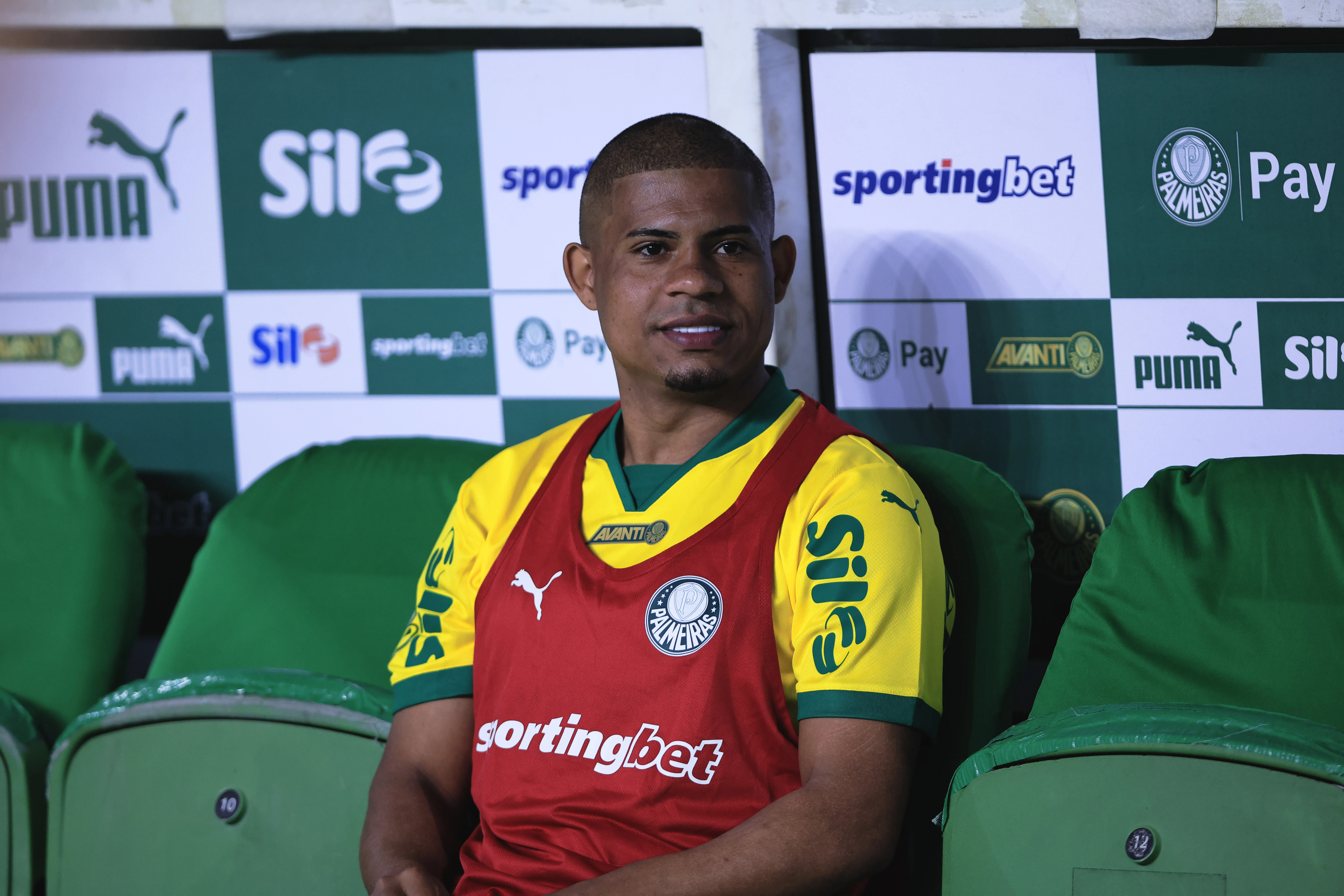 SP – SAO PAULO – 20/09/2025 – BRASILEIRO A 2025, PALMEIRAS X FORTALEZA – Gilberto jogador do Palmeiras durante partida contra o Fortaleza no estadio Arena Allianz Parque pelo campeonato Brasileiro A 2025. Foto: Ettore Chiereguini/AGIF