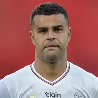 Diretor do São Paulo abre o jogo sobre desistência do Corinthians por Alisson