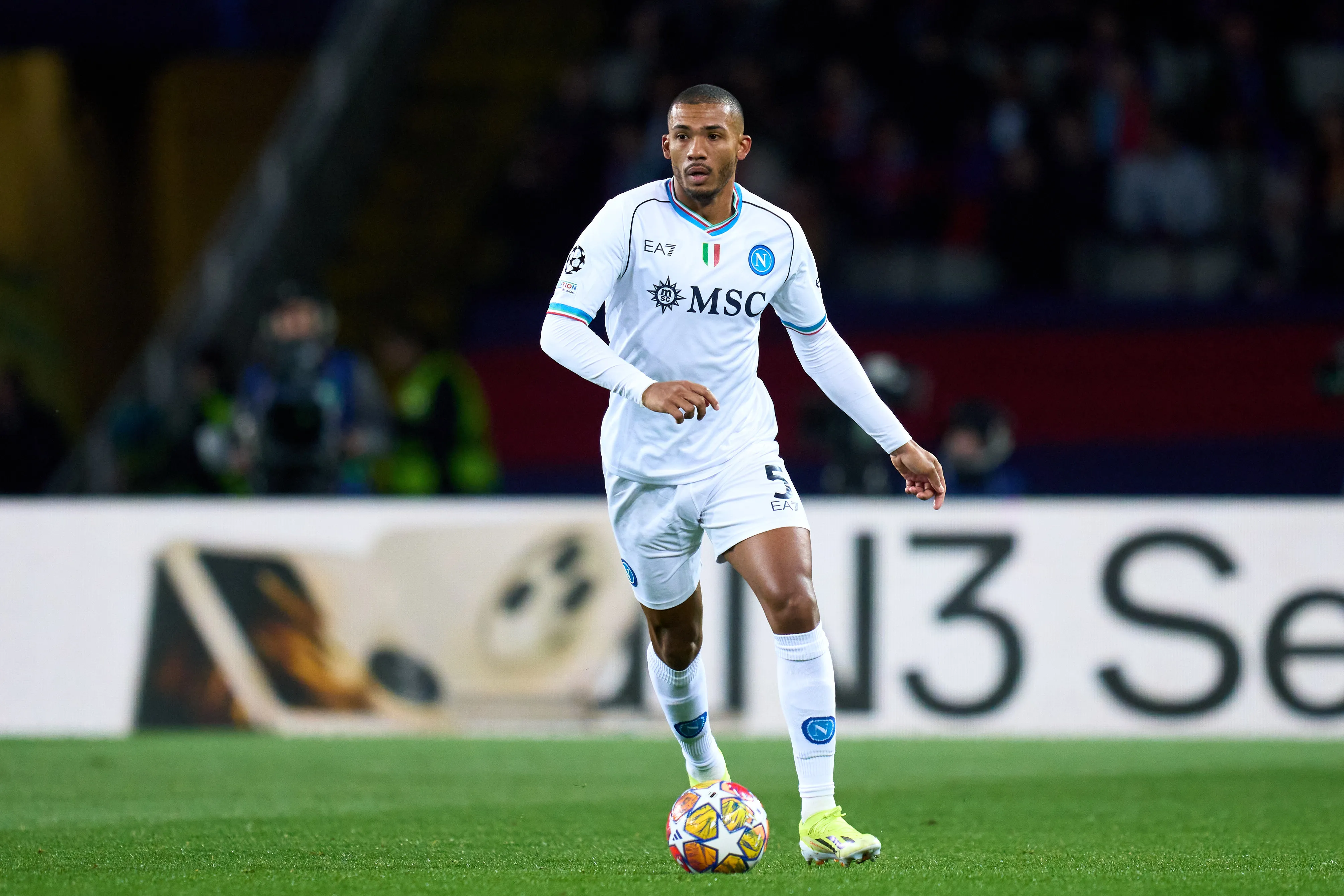 Inter tentará nova investida por Juan Jesus – Foto: Alex Caparros/Getty Images.