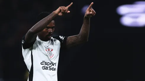 Cacá foi emprestado pelo Corinthians ao Vitória. Foto: Ettore Chiereguini/AGIF