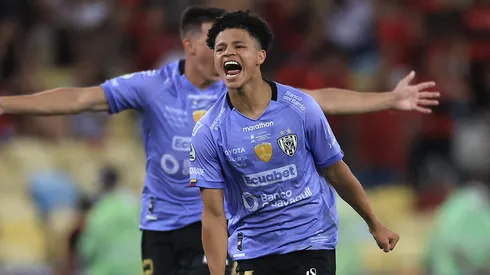 Patrik Mercado comemora gol marcado diante do Flamengo, no Maracanã. (Photo by Buda Mendes/Getty Images)