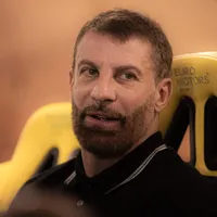 Vasco define prioridades no mercado e descarta contratar 'camisa 10'