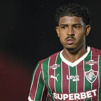 John Kennedy deve ter minutagem "dosada" após volta de Cano