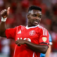 Johan Carbonero vem realizando recondicionamento físico no Internacional