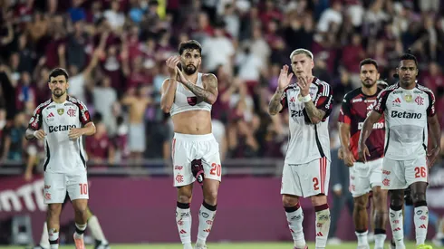 Jogadores do Flamengo após derrota para o Lanús pela Recopa. (Photo by Marcelo Endelli/Getty Images)
