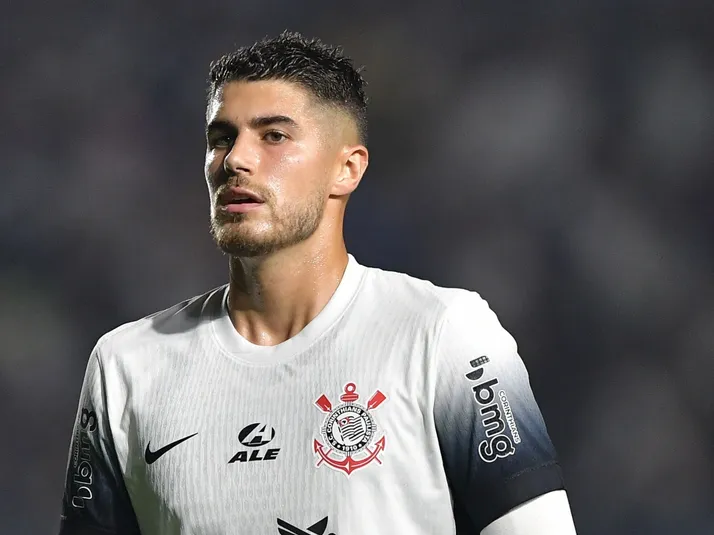 Atlético-MG entra em disputa com o Coritiba por Pedro Raul, do Corinthians