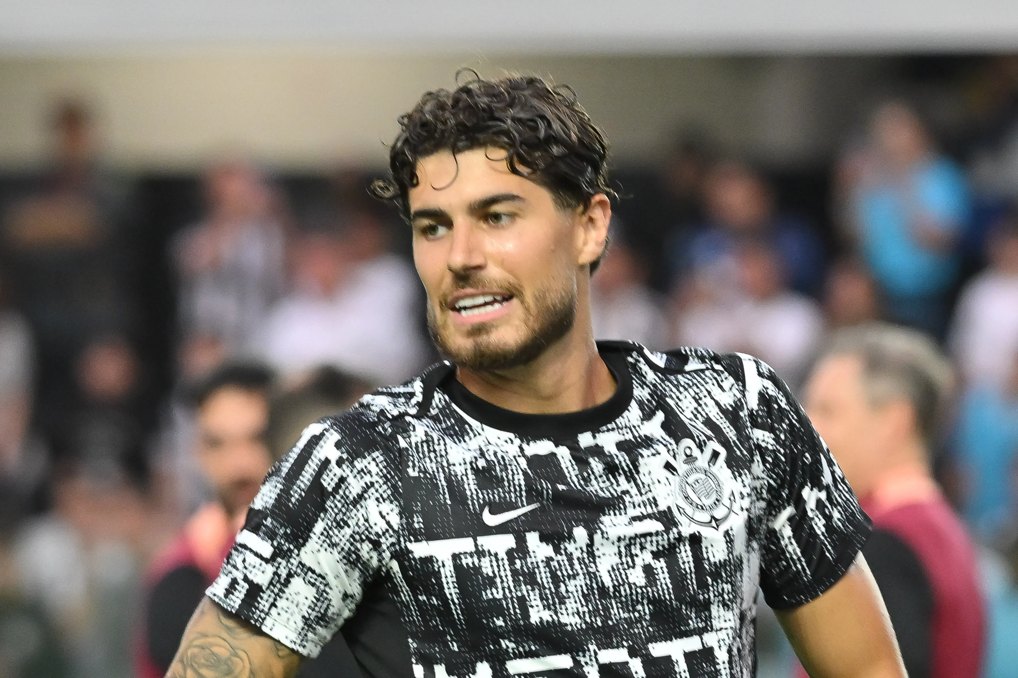 SP – SANTOS – 22/01/2026 – PAULISTA 2026, SANTOS X CORINTHIANS – Pedro Raul jogador do Corinthians durante aquecimento antes da partida contra o Santos no estadio Vila Belmiro pelo campeonato Paulista 2026. Foto: Jota Erre/AGIF