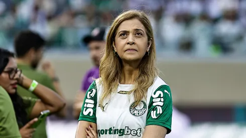 Leila Pereira presidente do Palmeiras antes da partida contra o Corinthians no estádio Arena Barueri pelo campeonato Brasileiro A 2025. Foto: Fabio Giannelli/AGIF
