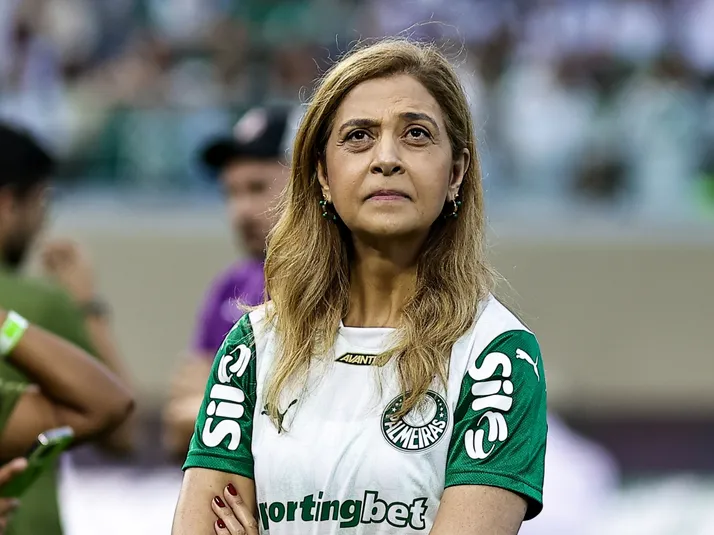 Benfica sinaliza oferta ao Palmeiras por Flaco Lopez, mas Leila barra negócio