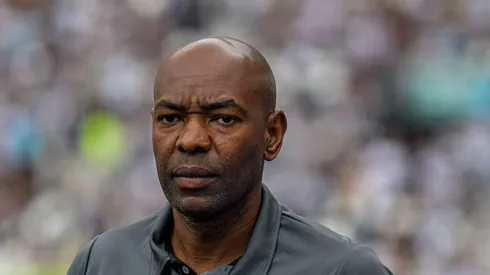 Cláudio Cacapa tecnico do Botafogo durante partida contra o Vasco no estadio Engenhao pelo campeonato Brasileiro A 2023.