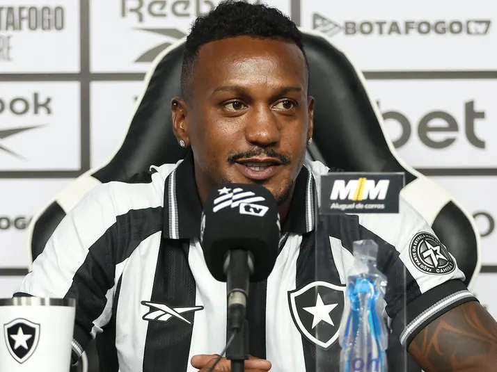 Edenílson explica escolha pelo Botafogo