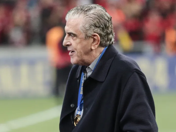 Athletico de Petraglia encaminha renovações de Chiqueti e Mycael