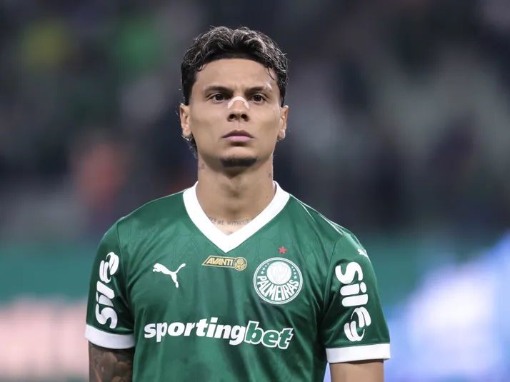 APOIO? Richard Ríos, ex-Palmeiras, posta foto com Vini Jr