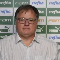 Barros, do Palmeiras, se diz contra redução de estrangeiros