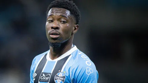 Francis Amuzu, atacante do Grêmio