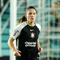 Érika revela insatisfação no Corinthians: “Precisa cobrar muito mais”