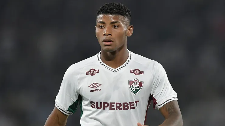 Hércules treina e pode pintar em Vasco x Fluminense