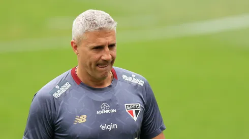 Hernán Crespo técnico do São Paulo durante treino no estádio CT Barra Funda. Foto: Marcello Zambrana/AGIF