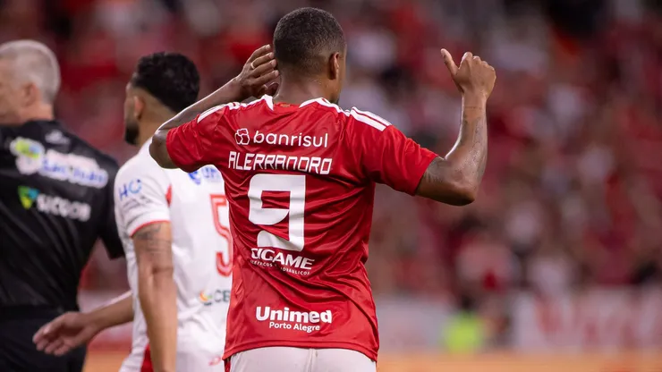 Alerrandro, atacante do Internacional. Foto: Maxi Franzoi/AGIF