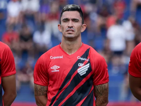 Athletico-PR deve negociar volante Raul, caso surja proposta