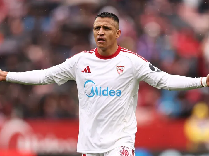 Sánchez frustra torcida do Internacional e confirma permanência no Sevilla