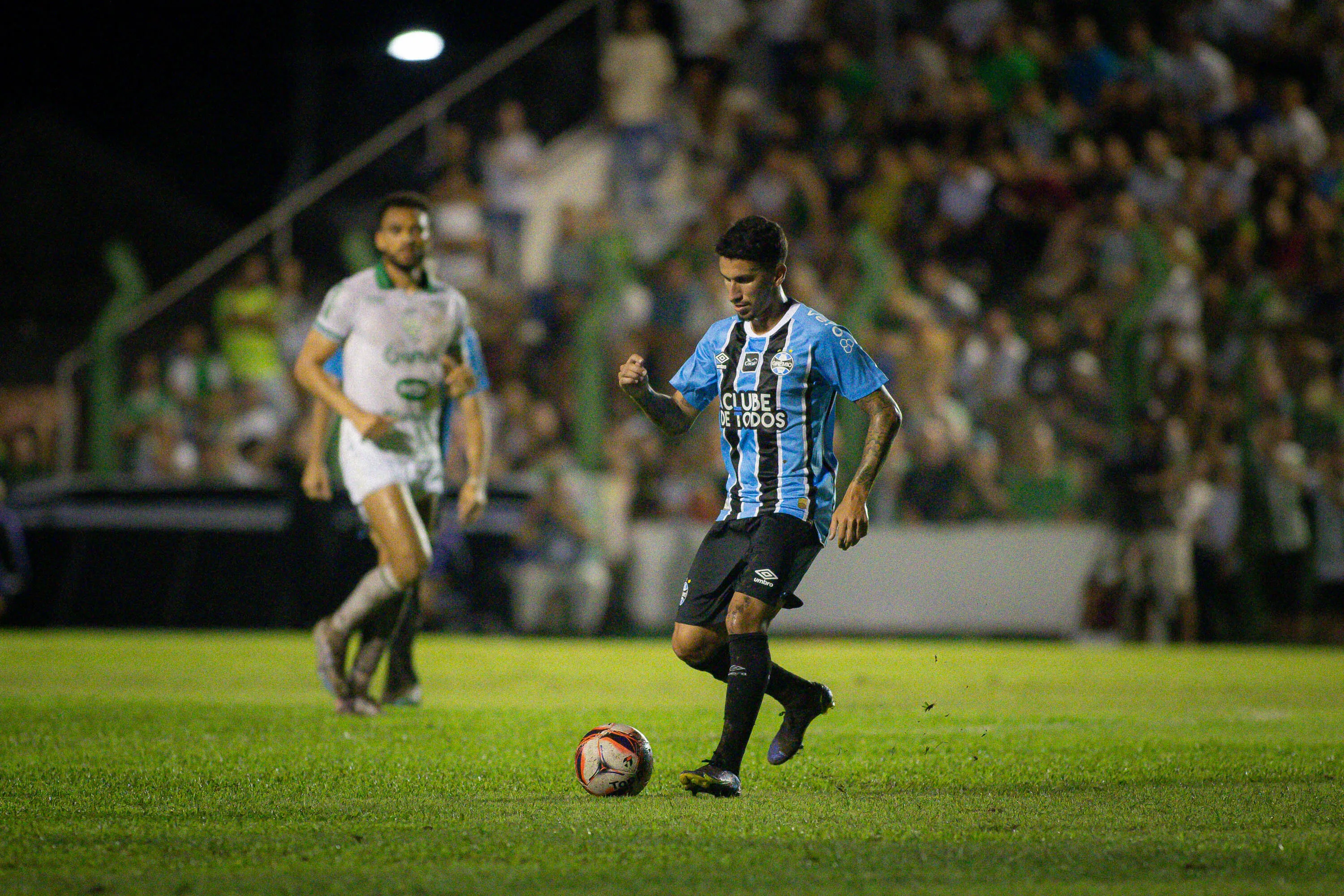 Dodi jogador do Gremio durante partida contra o Avenida no estadio Eucaliptos pelo campeonato Gaucho 2026. Foto: Maxi Franzoi/AGIF